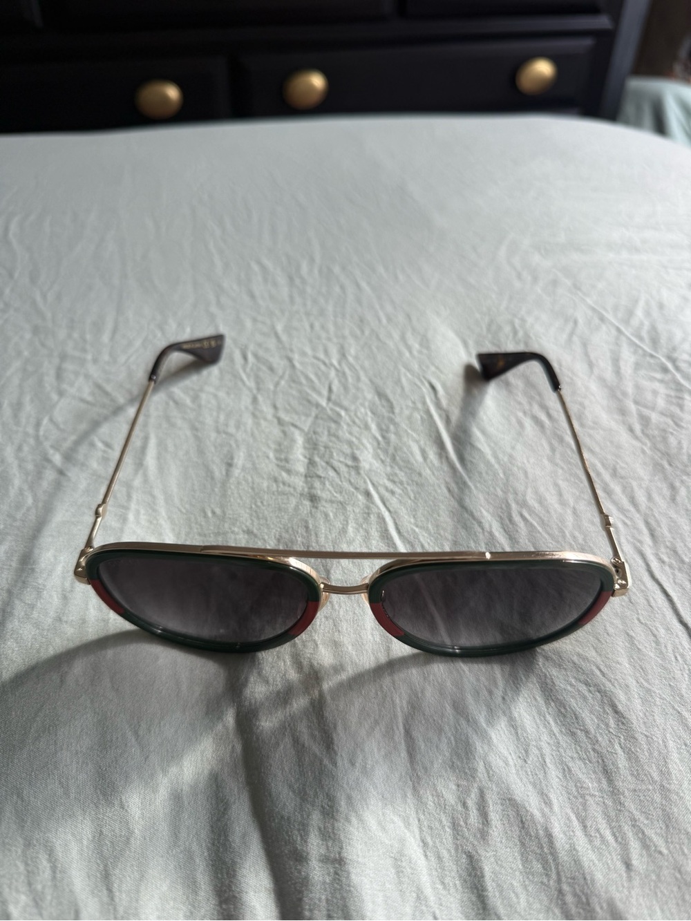 Gucci Aviator Sunglasses in Green and Red Trim - Picture 6 of 11